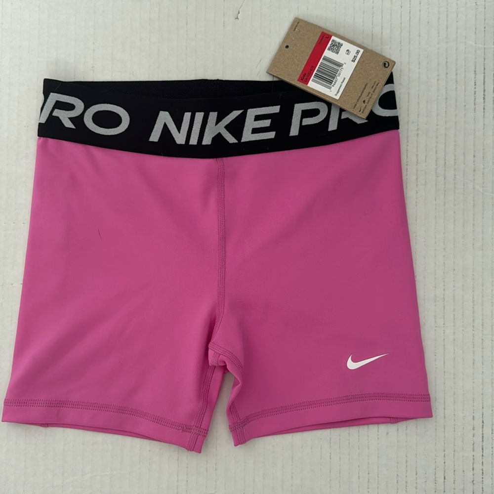 Nike Pro shorts Youth Large